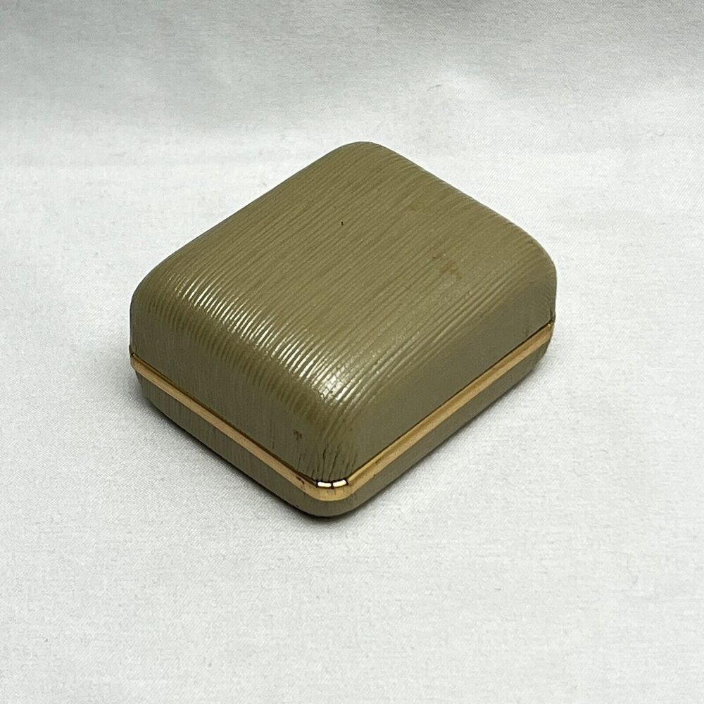 Vintage Jewelry Box For Earrings Branded 14KT. Gold RL Nostalgic Unique Gift Box - Picture 2 of 9